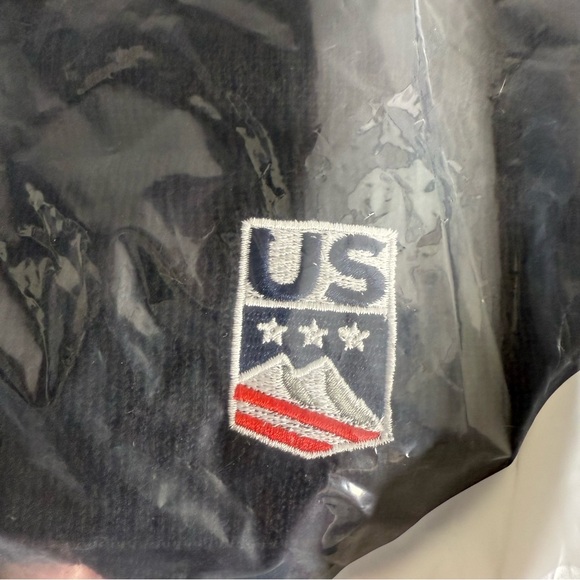 Kappa - US Black Pom Pom Beanie - One Size - NWT - Picture 5 of 6